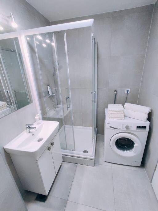 Udoban Stan Sa Terasom U Mirnom Okruzenju Apartment Zagreb Ngoại thất bức ảnh